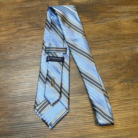 Stafford Signature 100% Silk Blue and silver stripes Neck tie - Picture 1 of 7